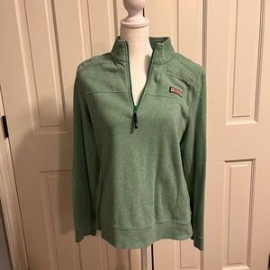 Vineyard Vines shep shirt light green size L